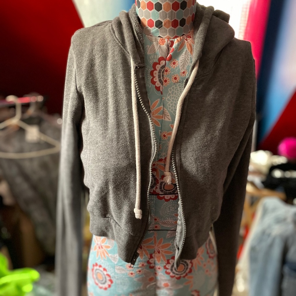 Cropped hoodie